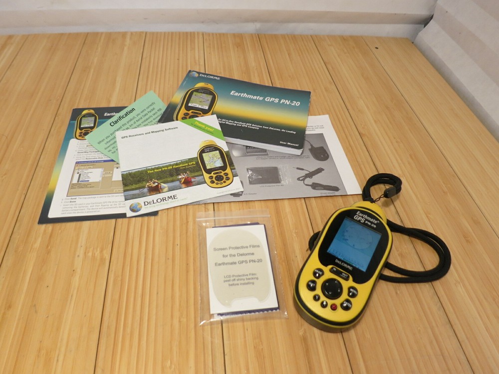 DeLorme Earthmate GPS PN-20 Camping, Hiking, Kayaking GPS Compass Bundle