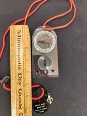 Lightweight Boy Scout Compass with 1:24000 Map Scale & 360° Bezel for Outdoors