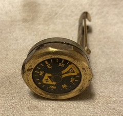 Vintage Brass Pin-on Compass, Japan – Works