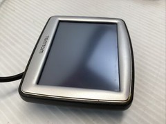 TomTom XL N14644 Portable GPS Navigator 4.3 Inch Screen Lifetime Traffic Maps