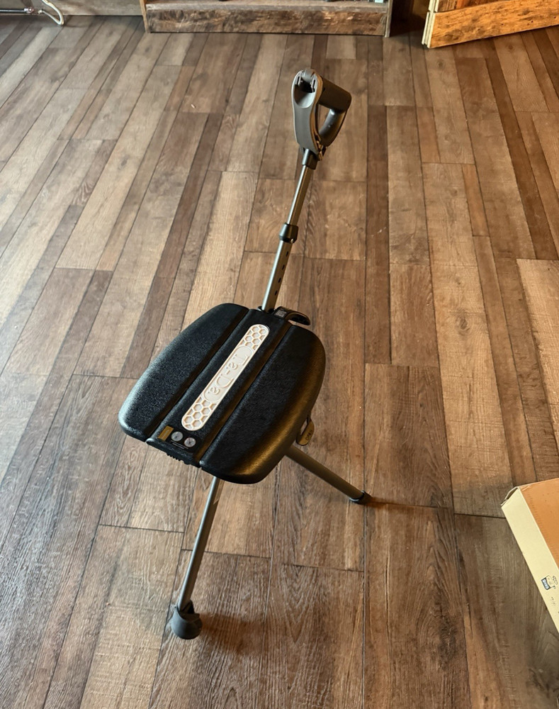 Ta-Da Chair 2-in-1 Walking Stick Seat Cane Adjustable D-Handle Phone Holder
