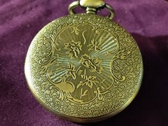 Push Button Heavy Brass Ornate Compass with Velvet Bag