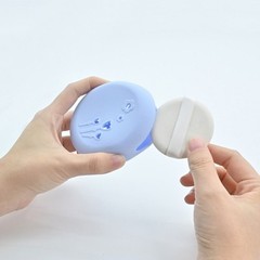 Practical and Portable Makeup Puff Case Silicone Puff Storage Box for Travel