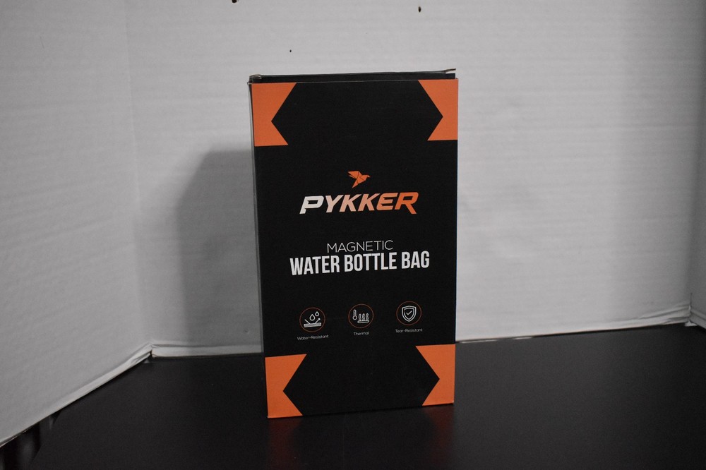 PYKKER MAGNETIC WATER BOTTLE BAG 32 OZ & 40 OZ. BLACK NEW