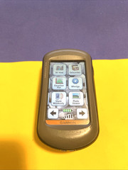 Garmin Oregon 450 Handheld GPS W/BATTERIES (WORKING)