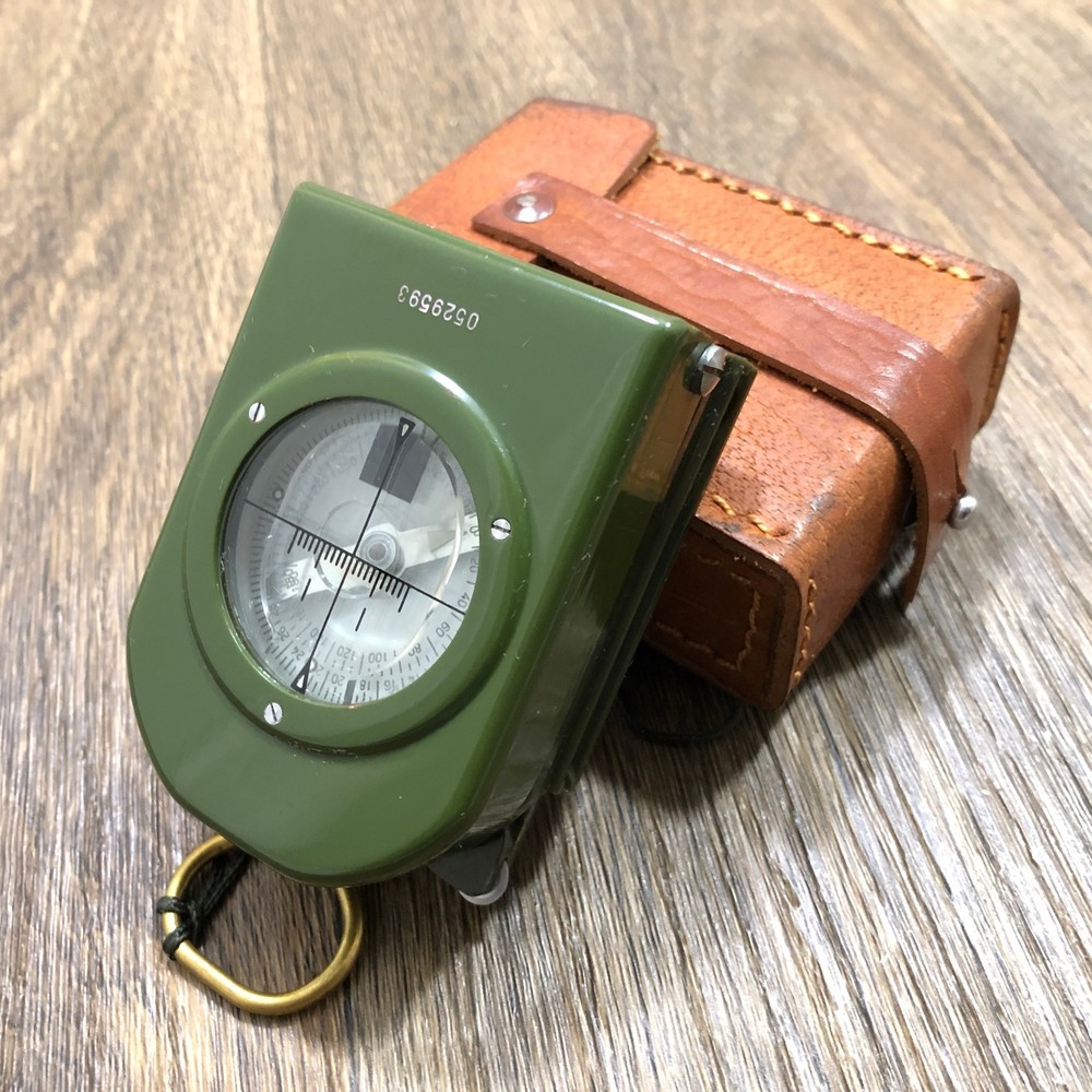 Vintage Chinese Army PLA Model 80 ZBZ 40 Lensatic Field Compass & Leather Pouch