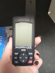 Magellan GPS 310 Handheld Navigator untested