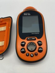 Delorme Earthmate PN-40 Handheld GPS Orange Battery Powered – SEE Description!!