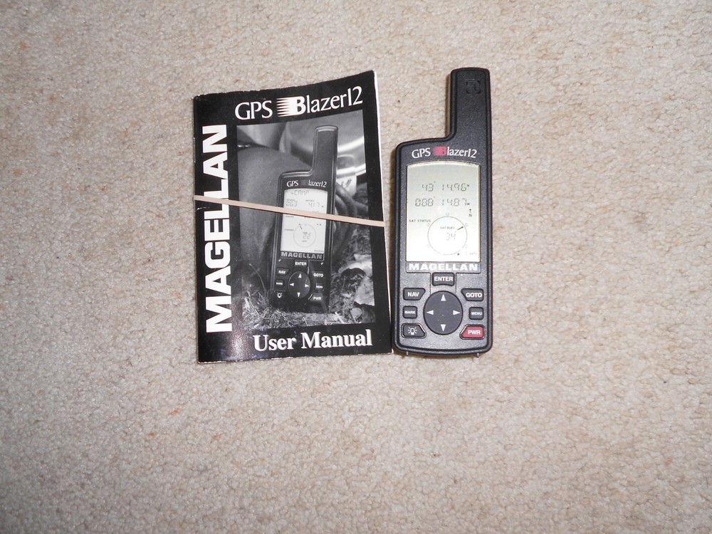 Magellan GPS Blazer 12 Satellite Navigator Pocket Size GPS Hiking Hunting Tested