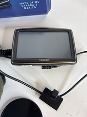 TomTom XXL 550 Navigation System Lifetime Traffic & Map US/Mex/CA 5″ Touchscreen