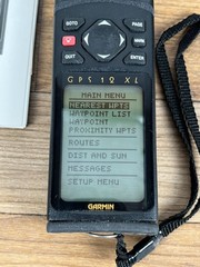 Garmin GPS 12XL Handheld 12 Channel Navigator Mapping Hiking Tracking