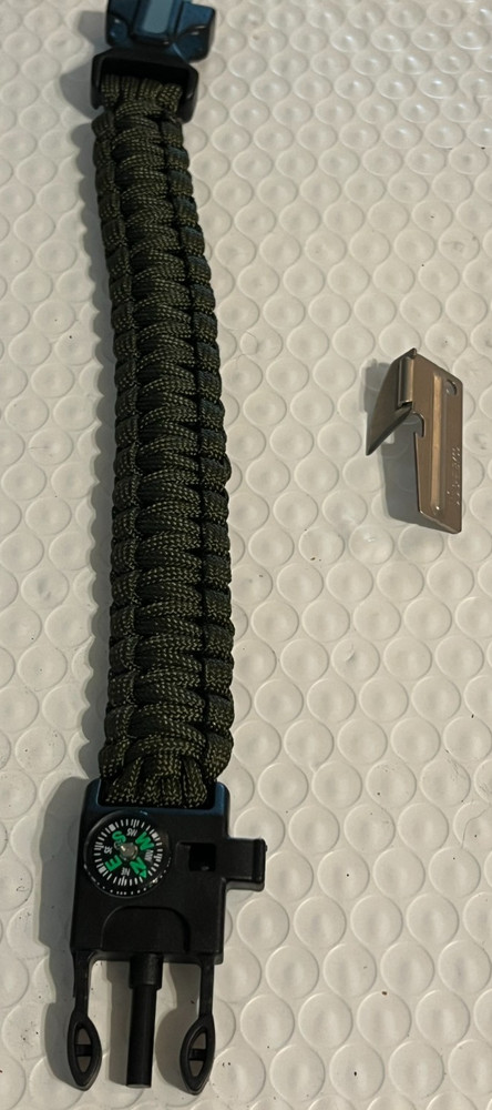 Paracord Survival Bracelet and Miltary Issue P38 Opener