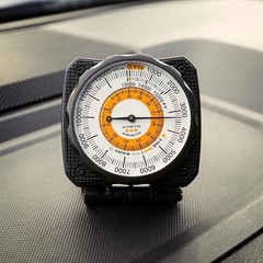 AltiLINQ – Dashboard Altimeter for Car & Truck-~