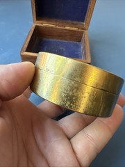 ✨PORTHO Thoreau’s Go Confidently Engraved Compass with Wooden box✨