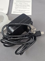 PocketFinder GPS Tracker Locator w/ Charging Base Charger 2 Silicone Cases Manua