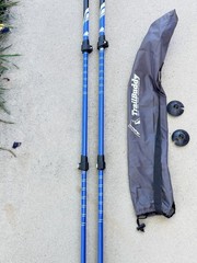 Set of Trail Buddy Trekking Poles 105-135CM Blue .. 10M