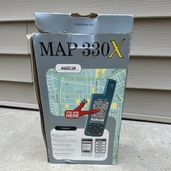 Magellan MAP 330X Handheld GPS Receiver w/ MapSend Streets USA CD-ROM, Blue