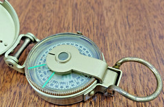 VTG W.F.S Engineers’ Lensatic Compass For Scouts Hunters Fisherman Campers