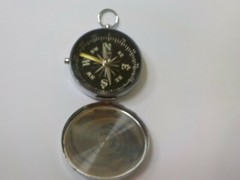 Vintage Flip Lid Compass pendant 1 3/4″ dia chrome metal made in Japan