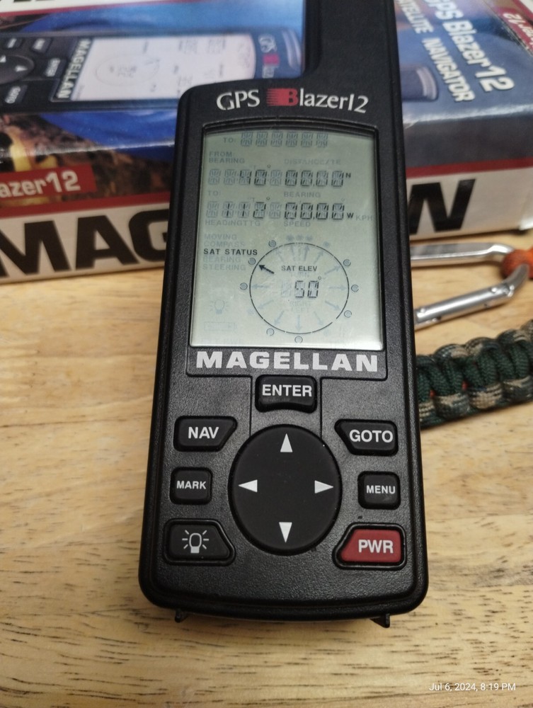 Magellan GPS Blazer 12 Satellite Navigator Pocket Size GPS Hiking Hunting Tested
