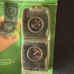 Vintage Coghlan’s Compass w/ Thermometer New & Sealed. RARE