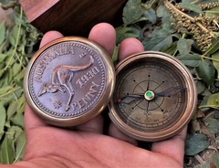 2″ Australia Penny [1930] Beautiful Antique Collectible Compass With Wooden Box
