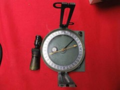 Vintage LEUPOLD Forester Compass Model A # 6675-00-B92-0107- Used