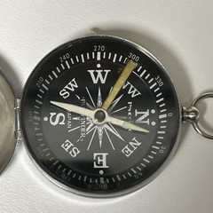 Vintage Precise Pathfinder Pocket Compass w Box Made in Japan Model 23206