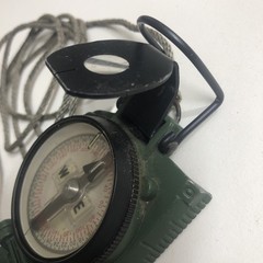 US MILITARY 1989 COMPASS MAGNETIC NSN 6605-01-196-6971 SandY-183 W/CORD