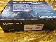 iWAY 600C by LOWRANCE the GPS w/ Accessories Satellite Imagery NAVTEQ Road Maps