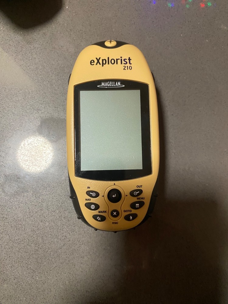 Magellan eXplorist 210 Handheld GPS with case Free Shipping