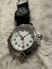 Dreams Unlimited Travel Quartz Watch w/ Compass Keychain 40mm Running