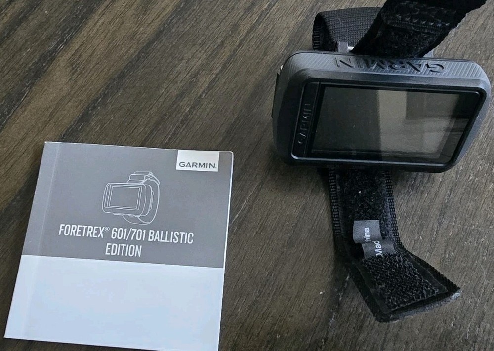 Garmin Foretrex 601 GPS Hiking Unit Navigator Black with Wrist Strap EXCELLENT!