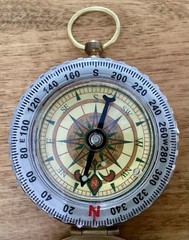 Kids’ Gold Toned Covered Case Pocket Compass W/Hanging Ring, 2” Diameter, EUC