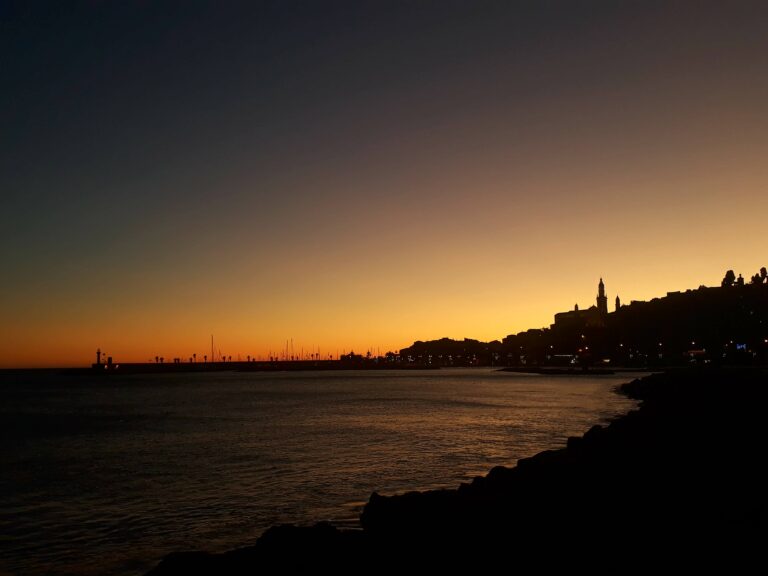 processed-by-atomjpeg-1-5-0n